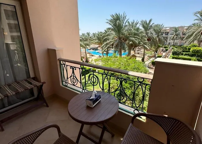 Cozy Sunny With Pool View - Sahl Hasheesh Apartman Gurdaka